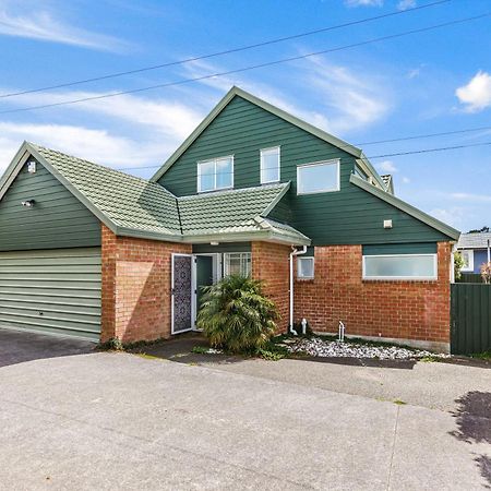 Private And Sunny 3-Bedroom Home With Parking Auckland Exteriér fotografie
