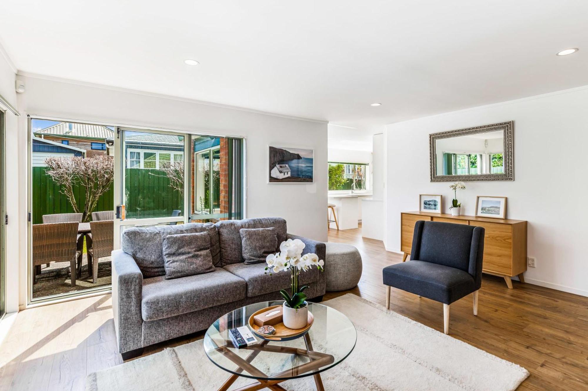 Private And Sunny 3-Bedroom Home With Parking Auckland Exteriér fotografie