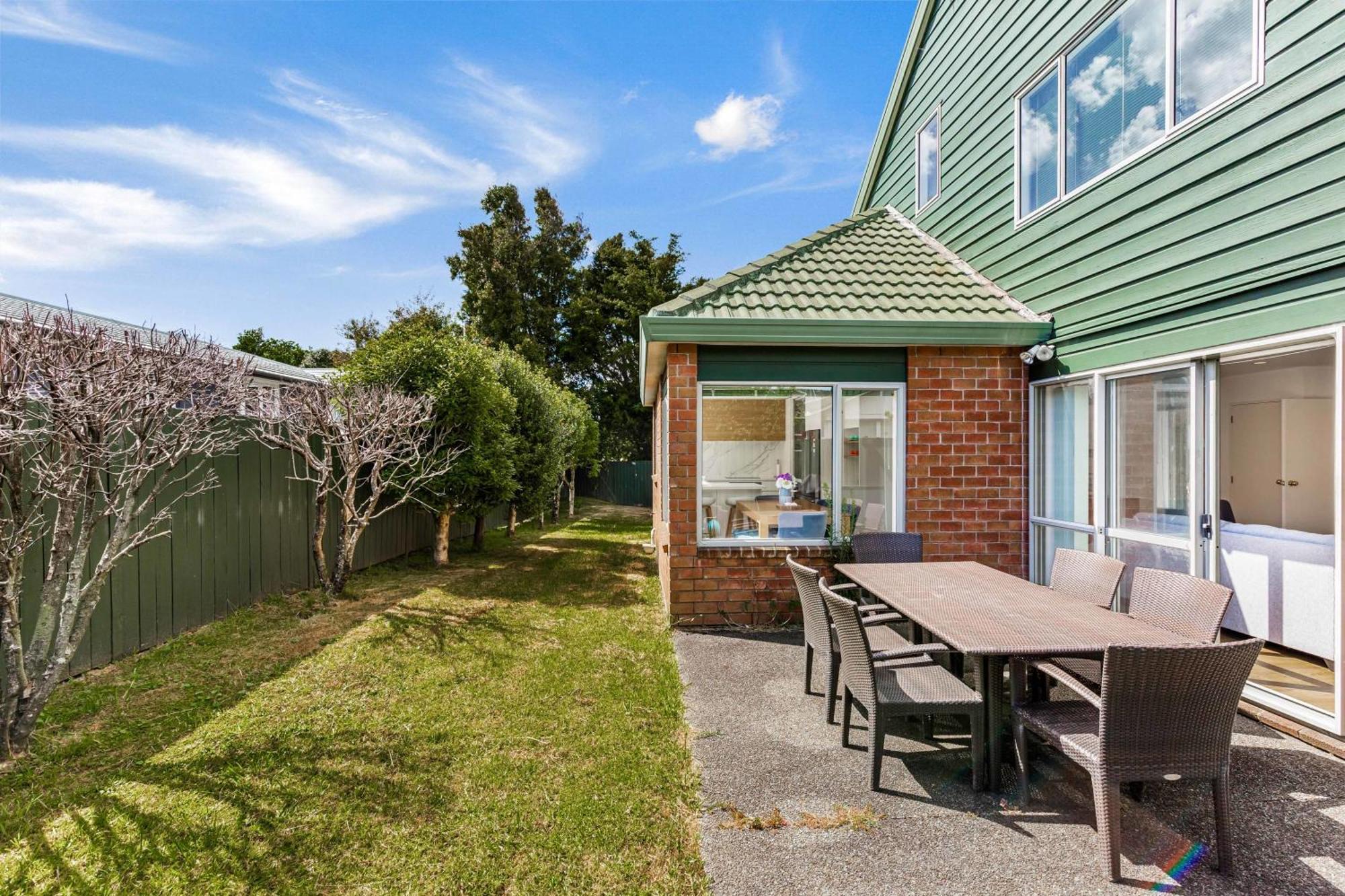 Private And Sunny 3-Bedroom Home With Parking Auckland Exteriér fotografie